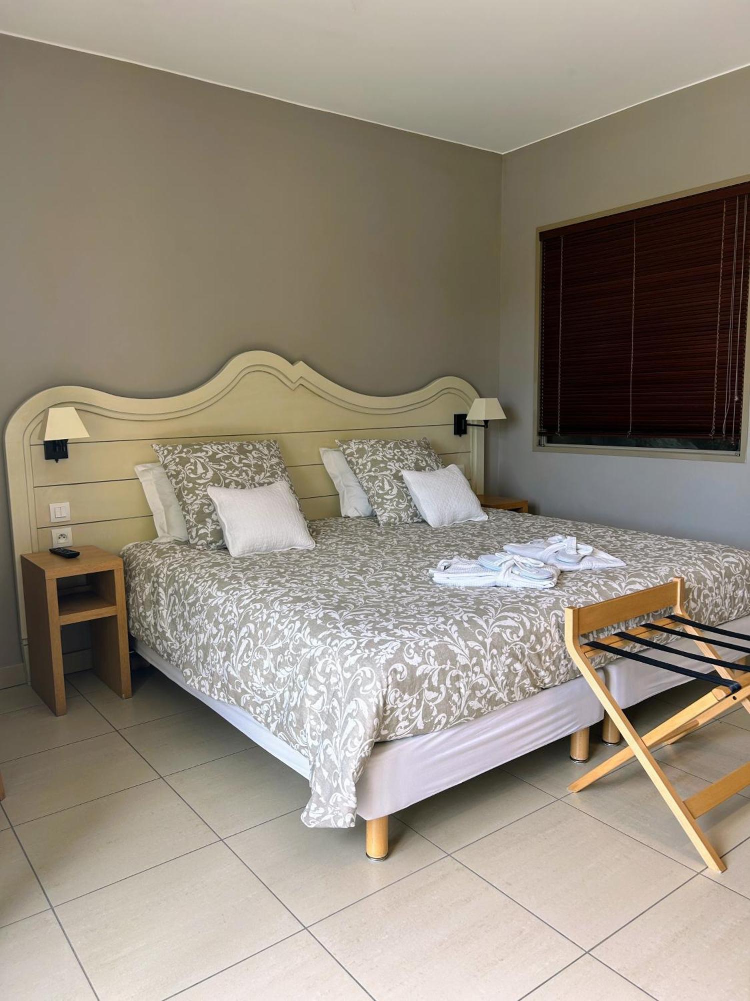 La Motte Suite Superieure Domaine Du Golf St Endreol, 1 A 2 Personnes المظهر الخارجي الصورة