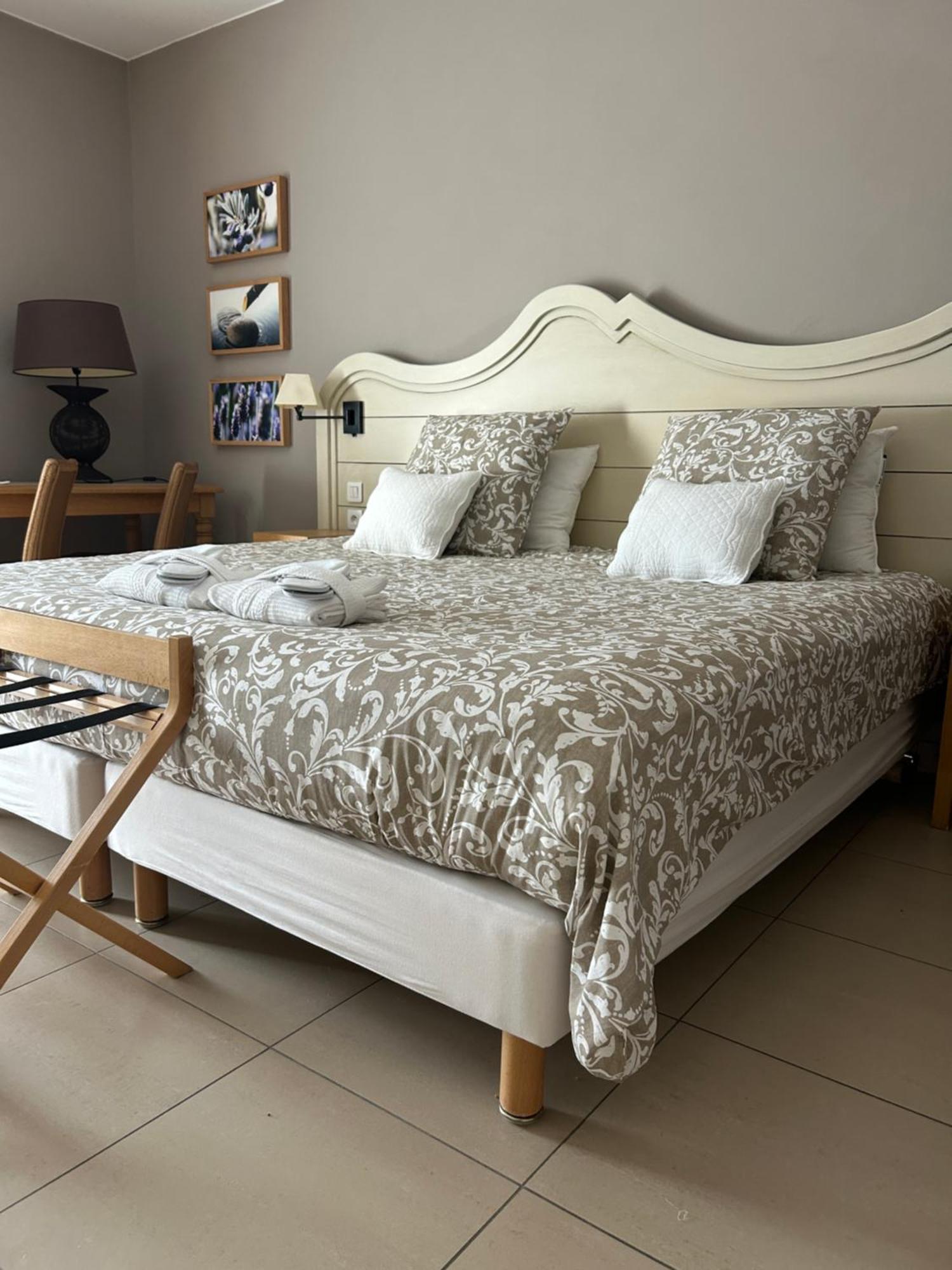 La Motte Suite Superieure Domaine Du Golf St Endreol, 1 A 2 Personnes المظهر الخارجي الصورة